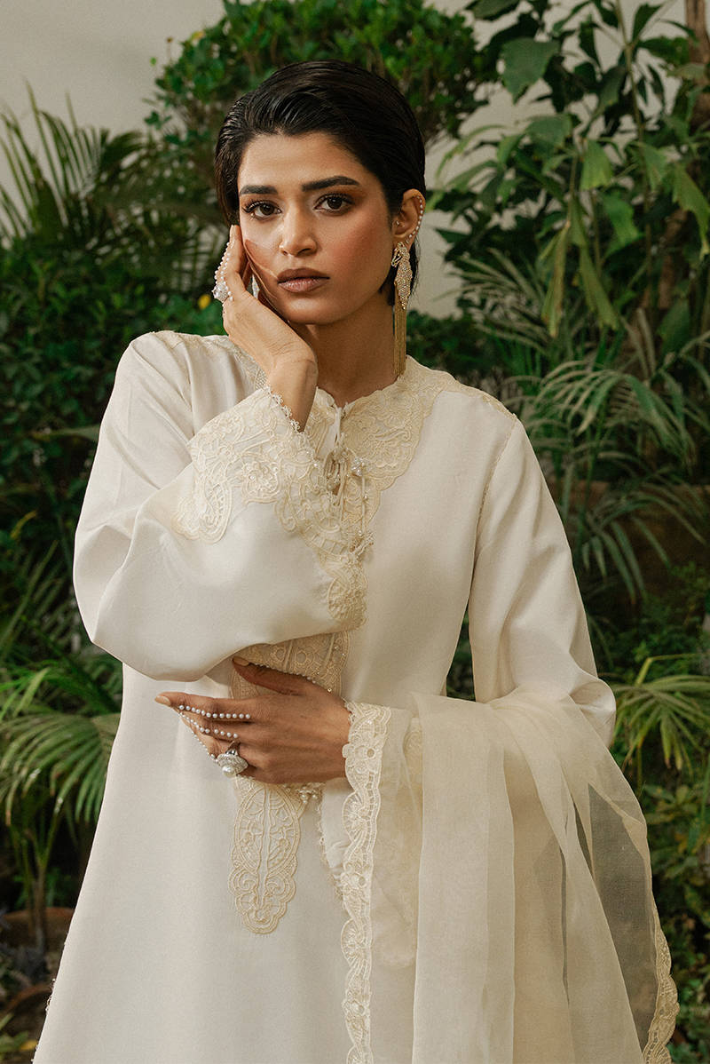 PORCELAIN EDGE | CHAI COFFEE LUXURY PRETS/S25 VOL. 3 | Mohsin Naveed Ranjha