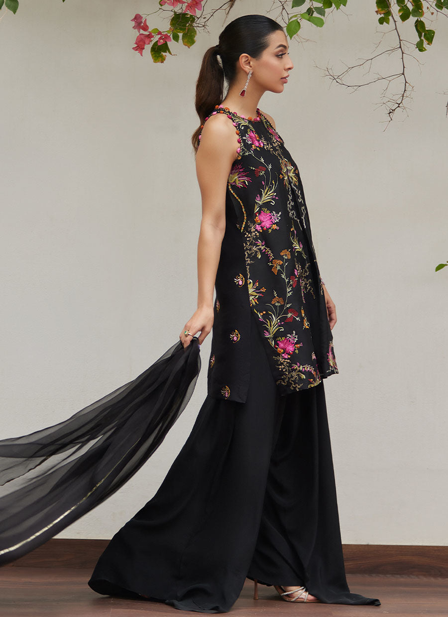 SIYA BLACK EMBROIDERED SHIRT AND DUPATTA | PRET | FARAH TALIB AZIZ