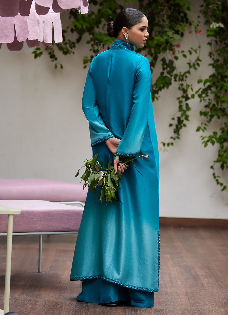 DEERI OMBRE BLUE EMBELLISHED KAFTAN CUT SHIRT | FARAH TALIB AZIZ