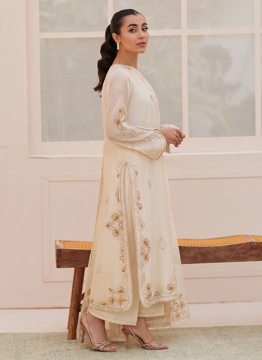 EVRA IVORY SHIRT AND DUPATTA | PRET | FARAH TALIB AZIZ