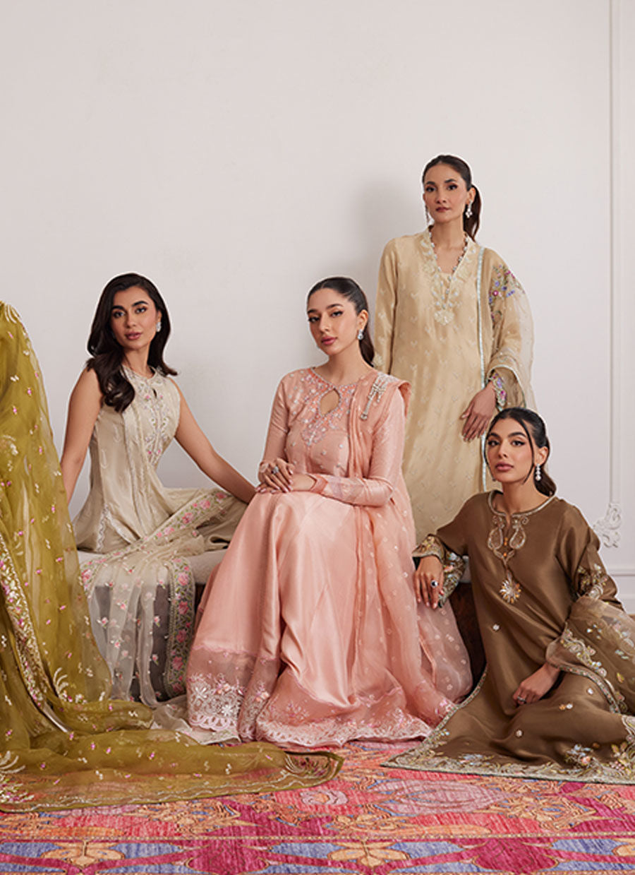 FINN PEACH KALIDAAR AND DUPATTA | PRET | FARAH TALIB AZIZ