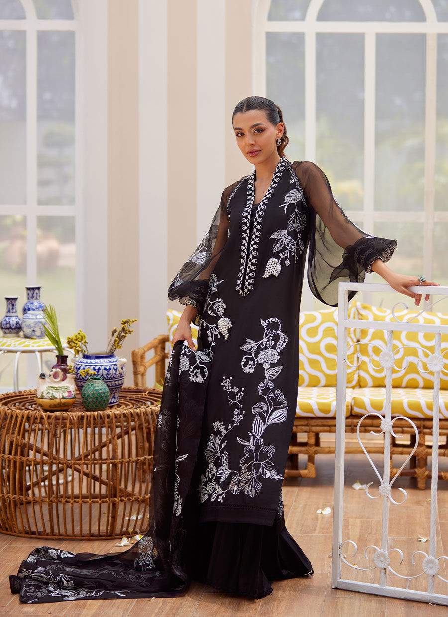 REINA EBONY SHIRT AND DUPATTA | Farah Talib Aziz 2025