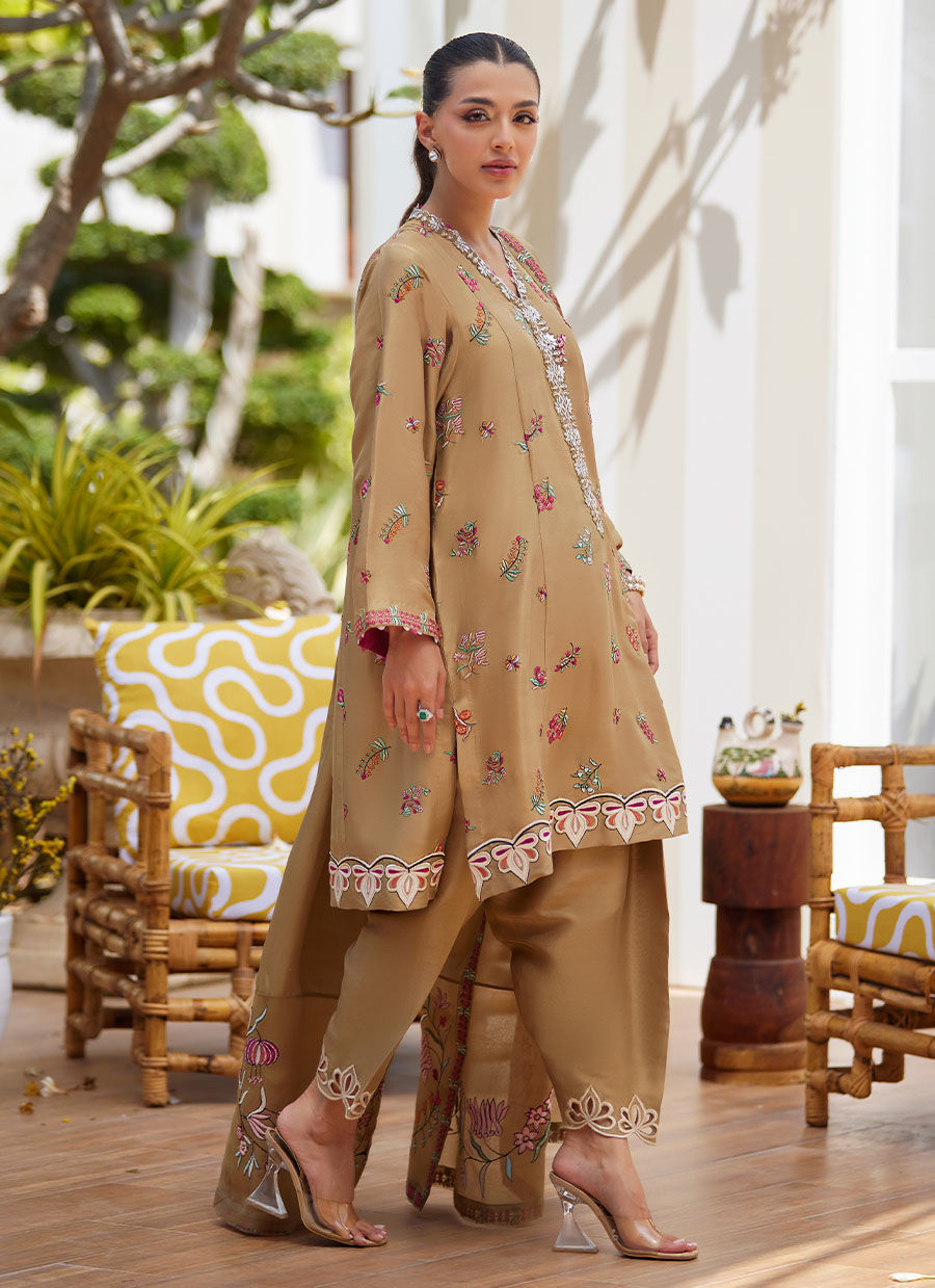 LIRA BEIGE SHIRT AND DUPATTA | Farah Talib Aziz 2025