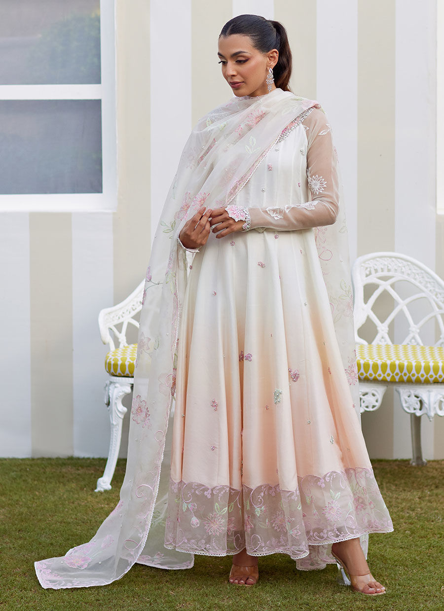 AMARIS OMBRE KALIDAAR AND DUPATTA | Farah Talib Aziz 2025