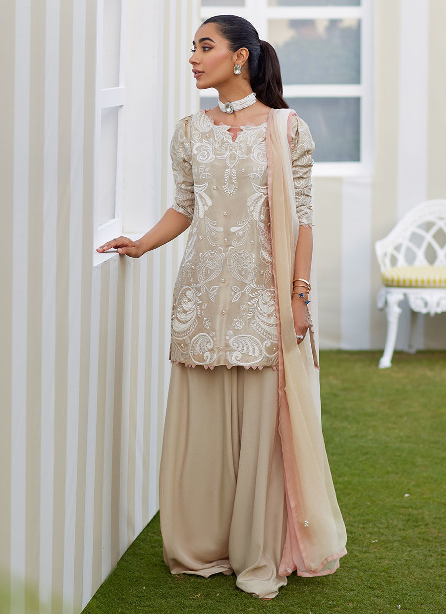 DANIKA SAND SHIRT AND DUPATTA | Farah Talib Aziz 2025