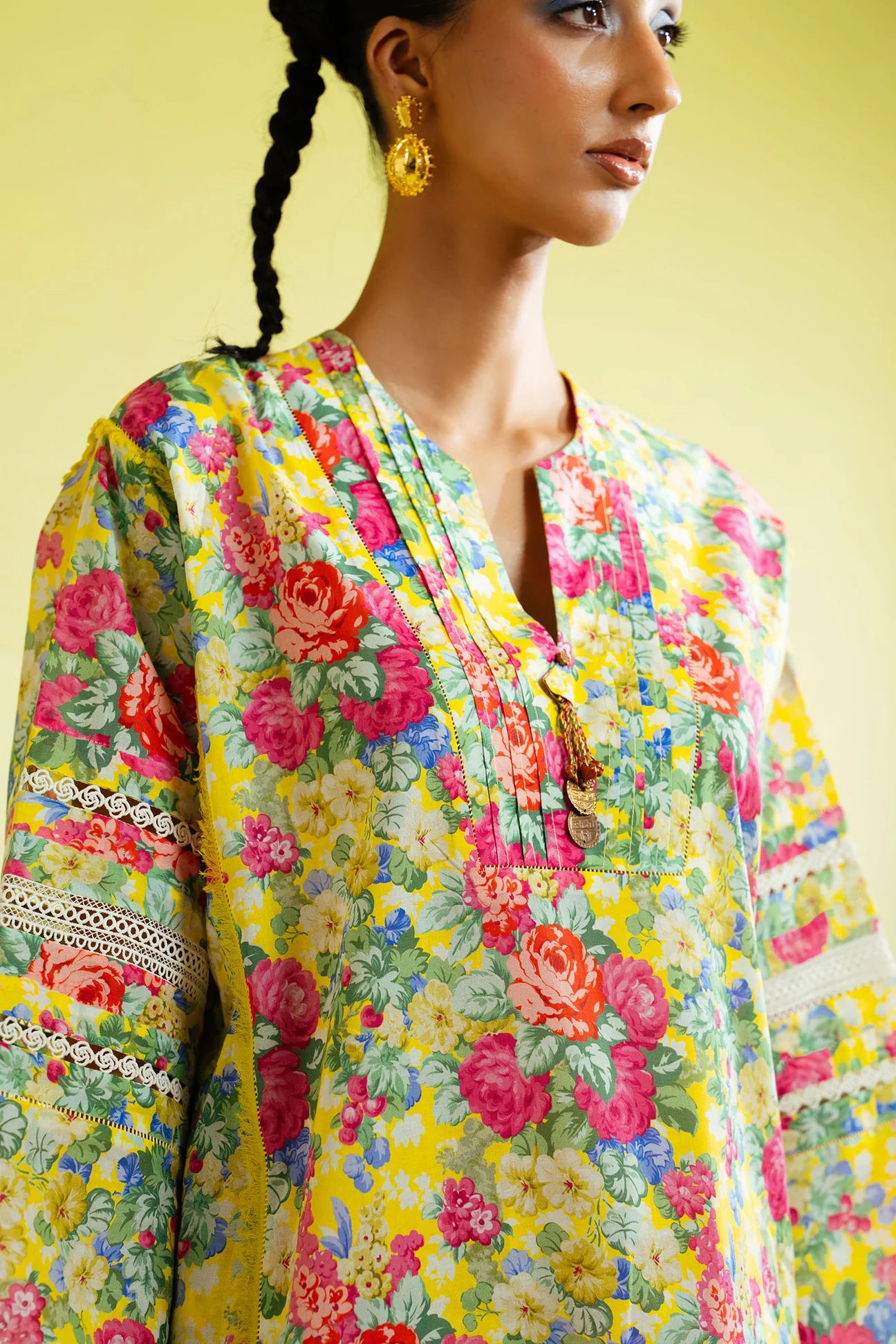 PETAL RIOT (ZRW-21283) | Zaha Festive’25