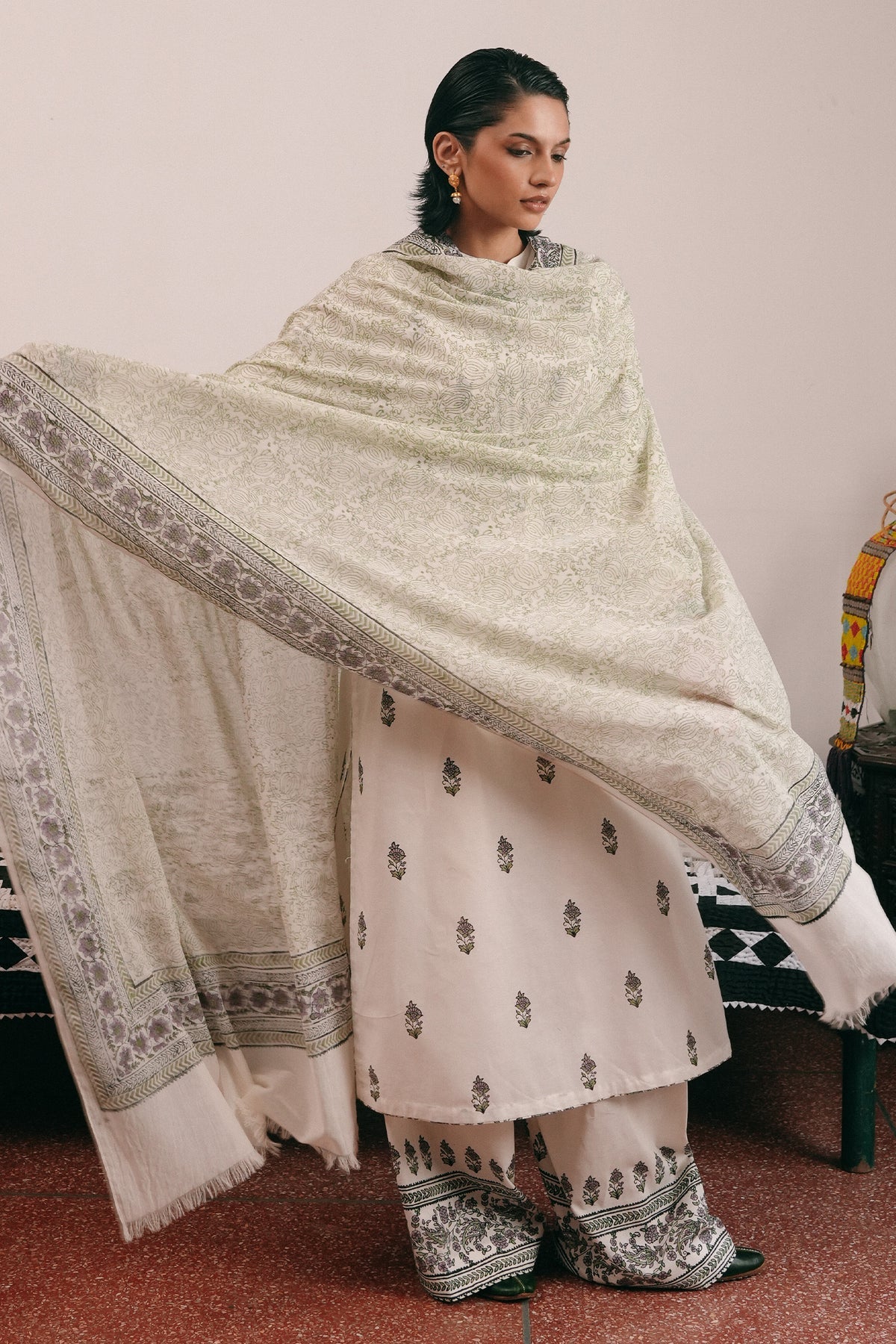 ZR25H0725 | Zara Shahjahan Handcrafted II