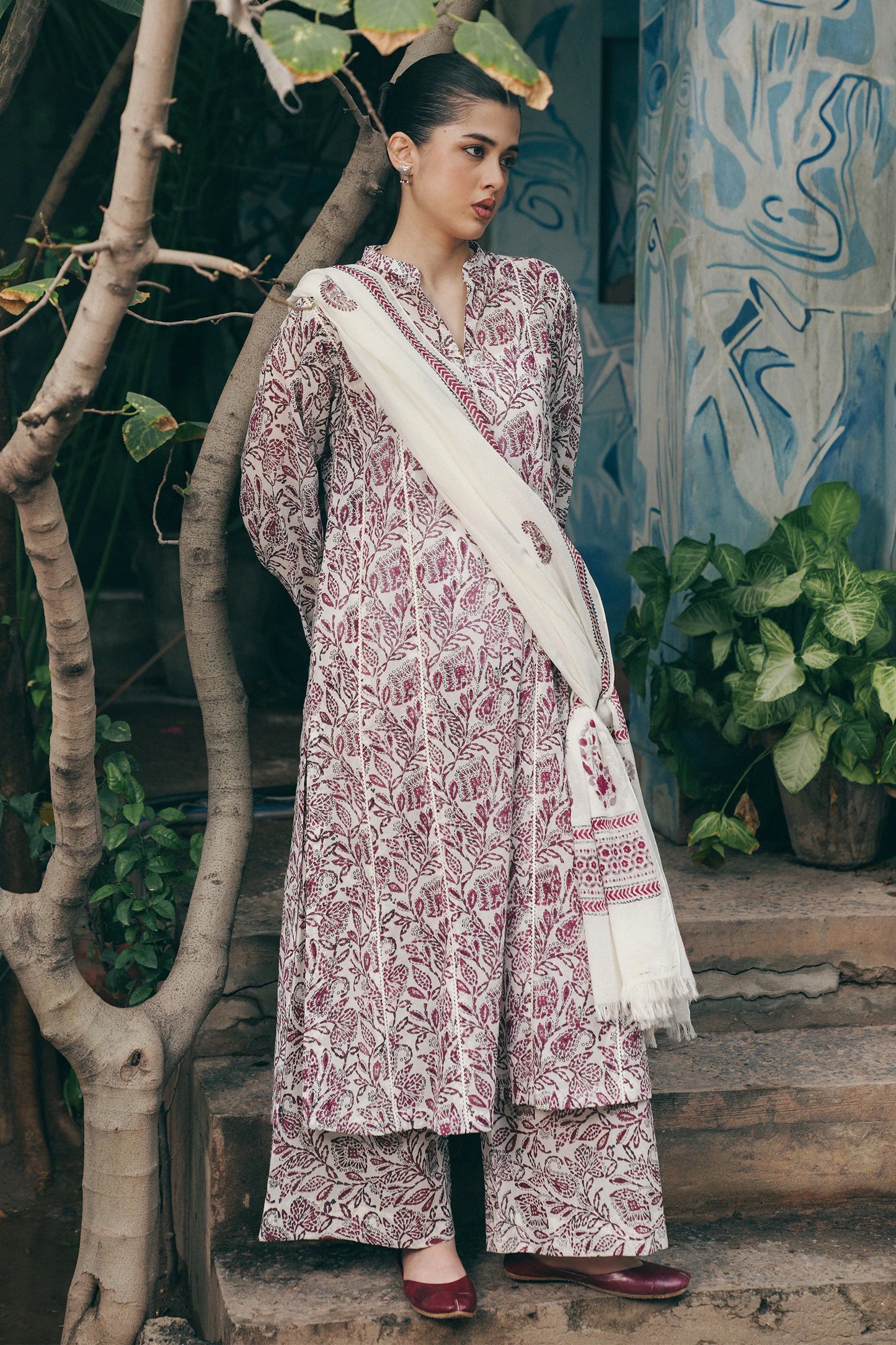 ZR25H0724 | Zara Shahjahan Handcrafted II