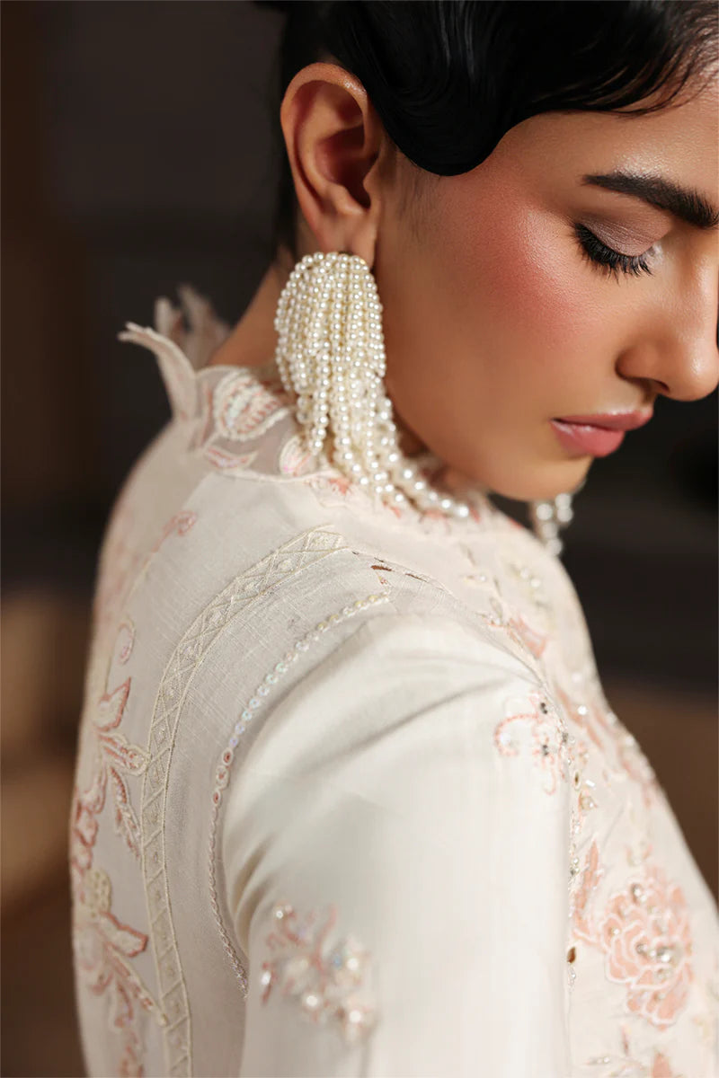 LP-01 NOORAY | Luxury Pret '25 | Qalamkar