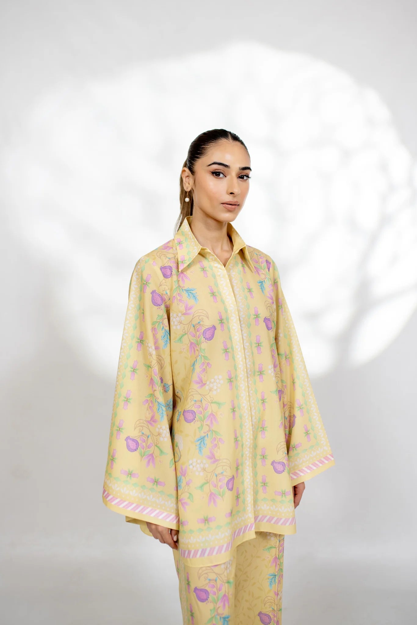 Pernia (B) | BARAÉ KHANOM