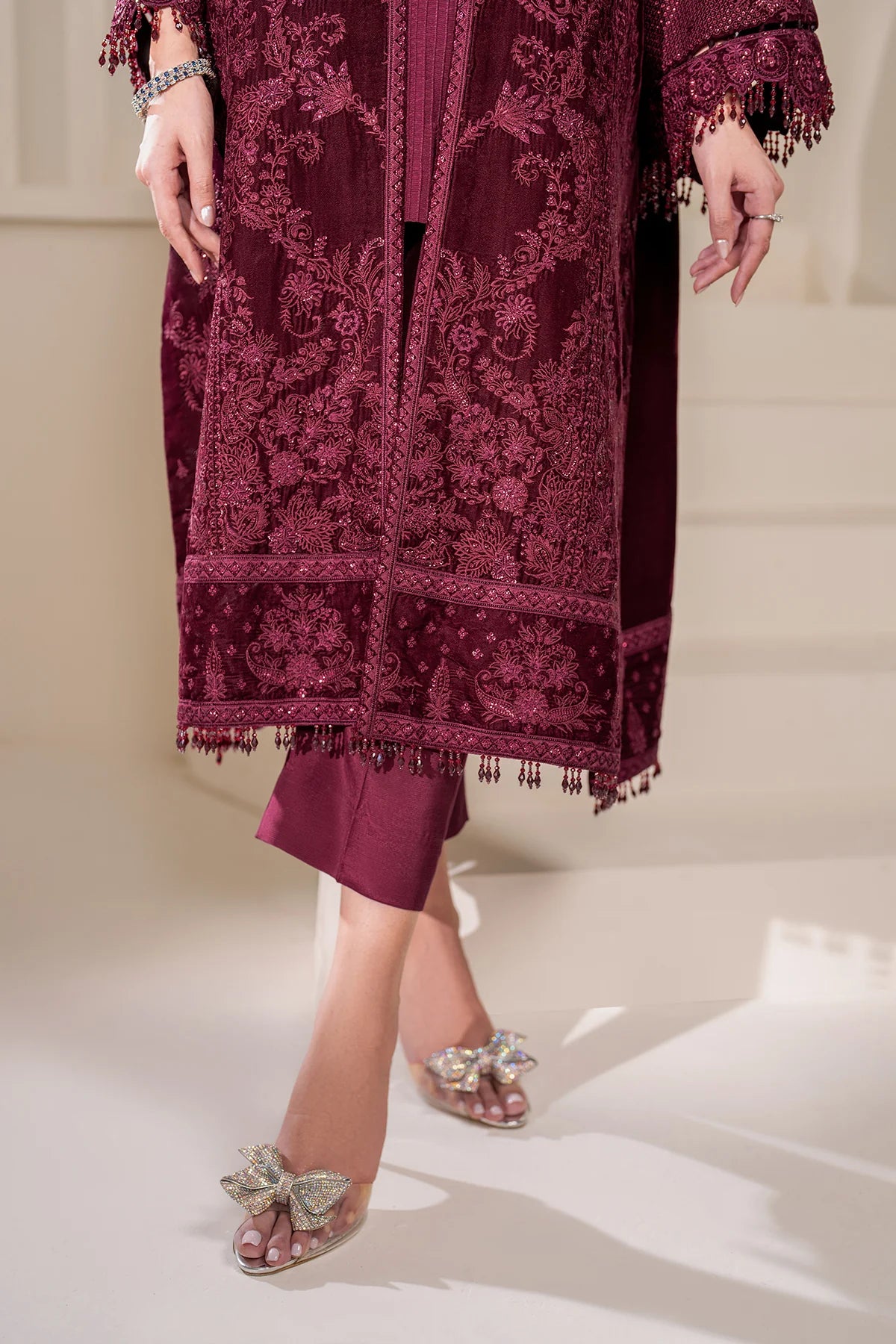 EMBROIDERED VELVET SF-758 | Baroque