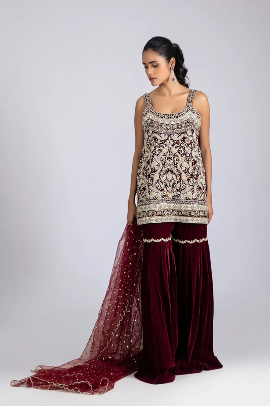 16012-Maroon | Velvet '25 | Ayesha Somaya