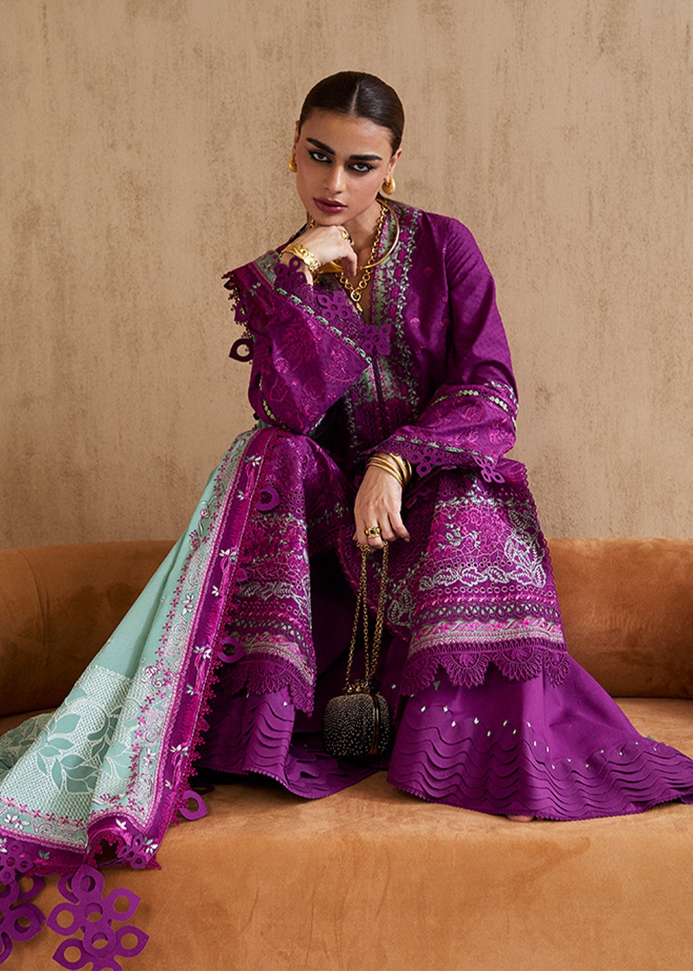 OIRA | Suffuse by Sana Yasir Lawn’25