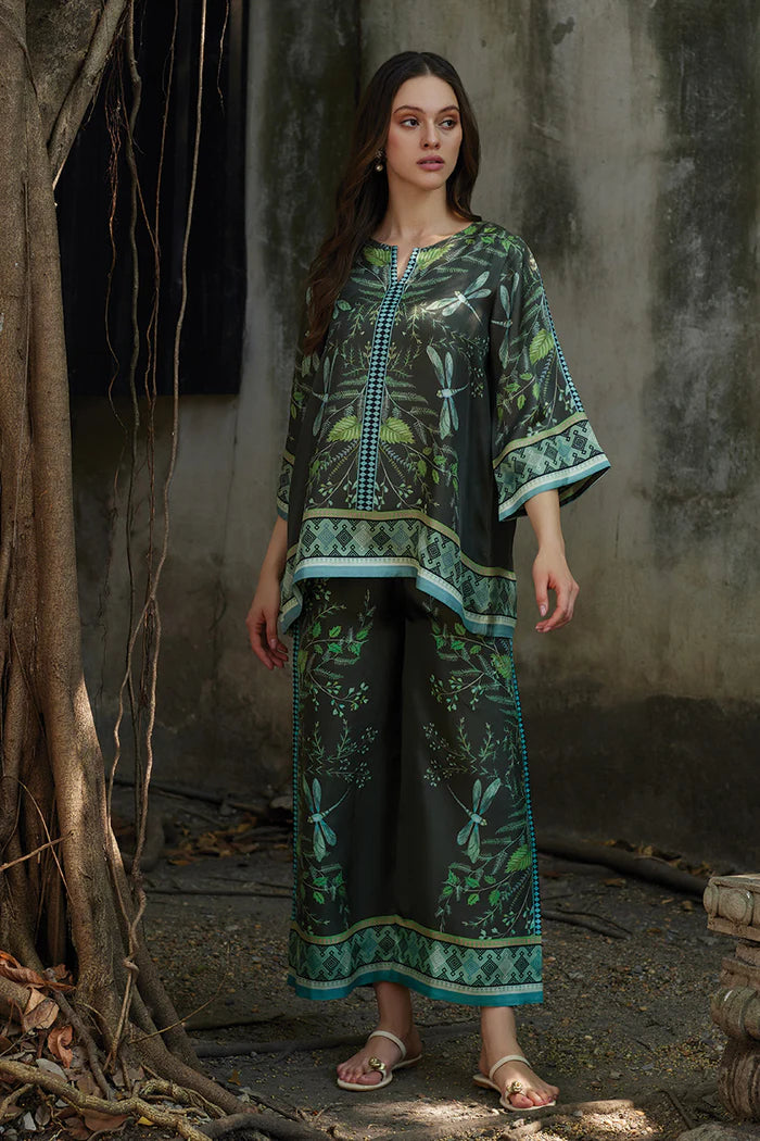 Luxe Essence | Resort Wear '25 | Nida Azwer