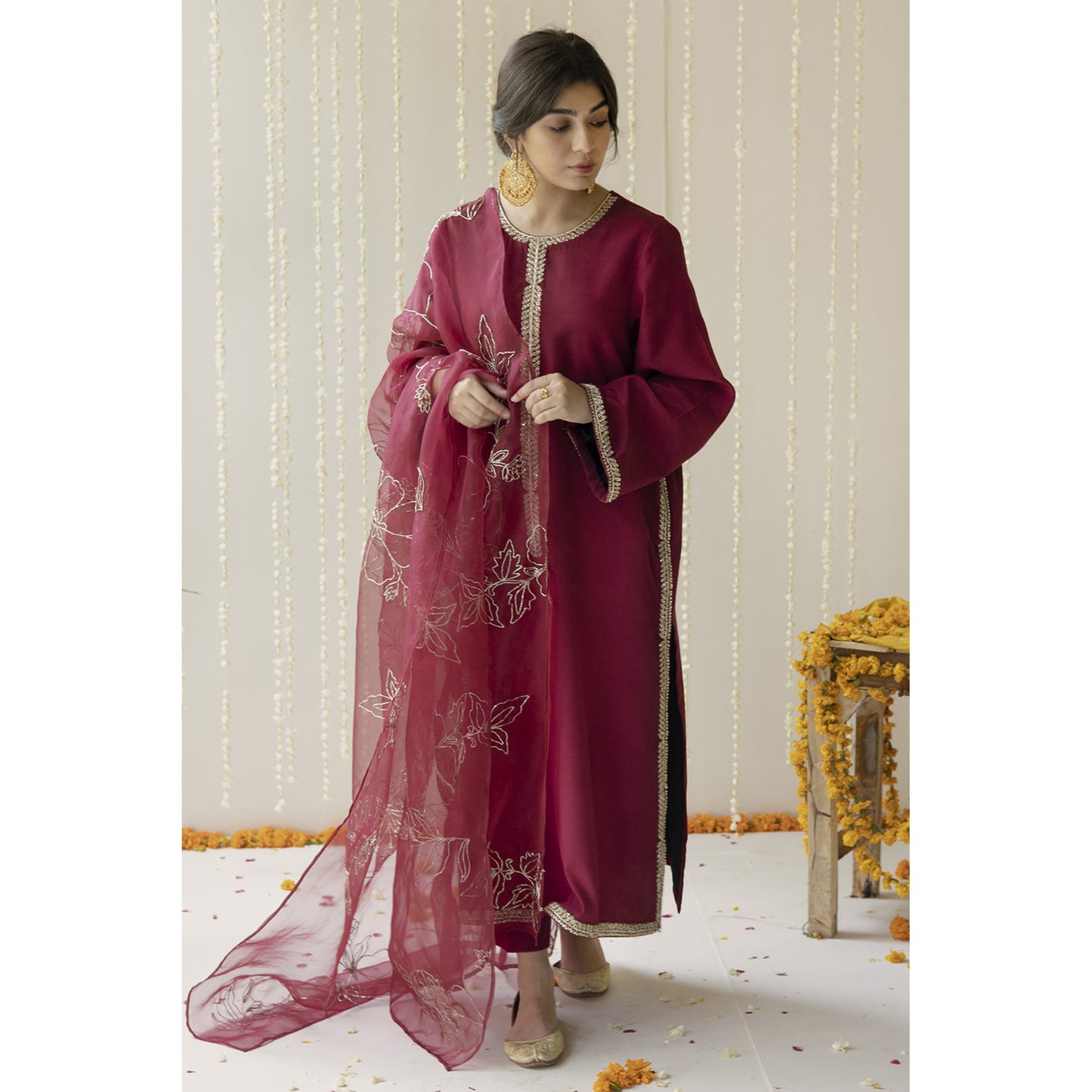 MAROON OUTFIT | ZARI-FORMAL | DYOT