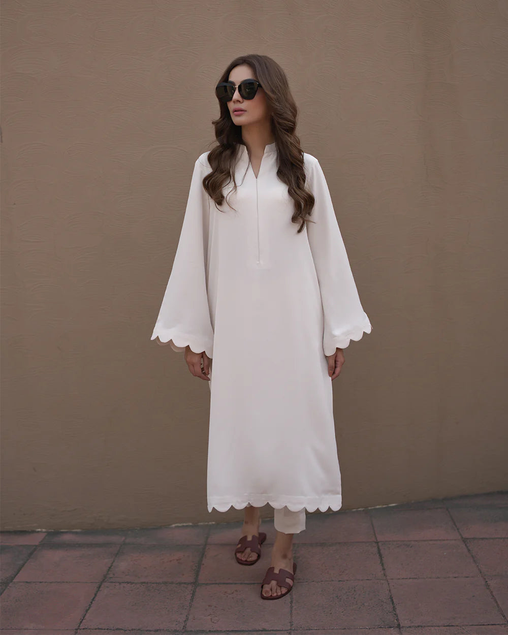 Antique White Vogue Set | LIRA