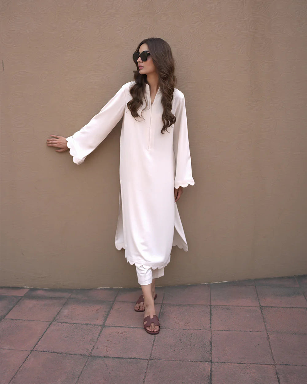 Antique White Vogue Set | LIRA