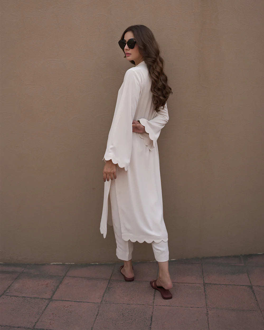 Antique White Vogue Set | LIRA