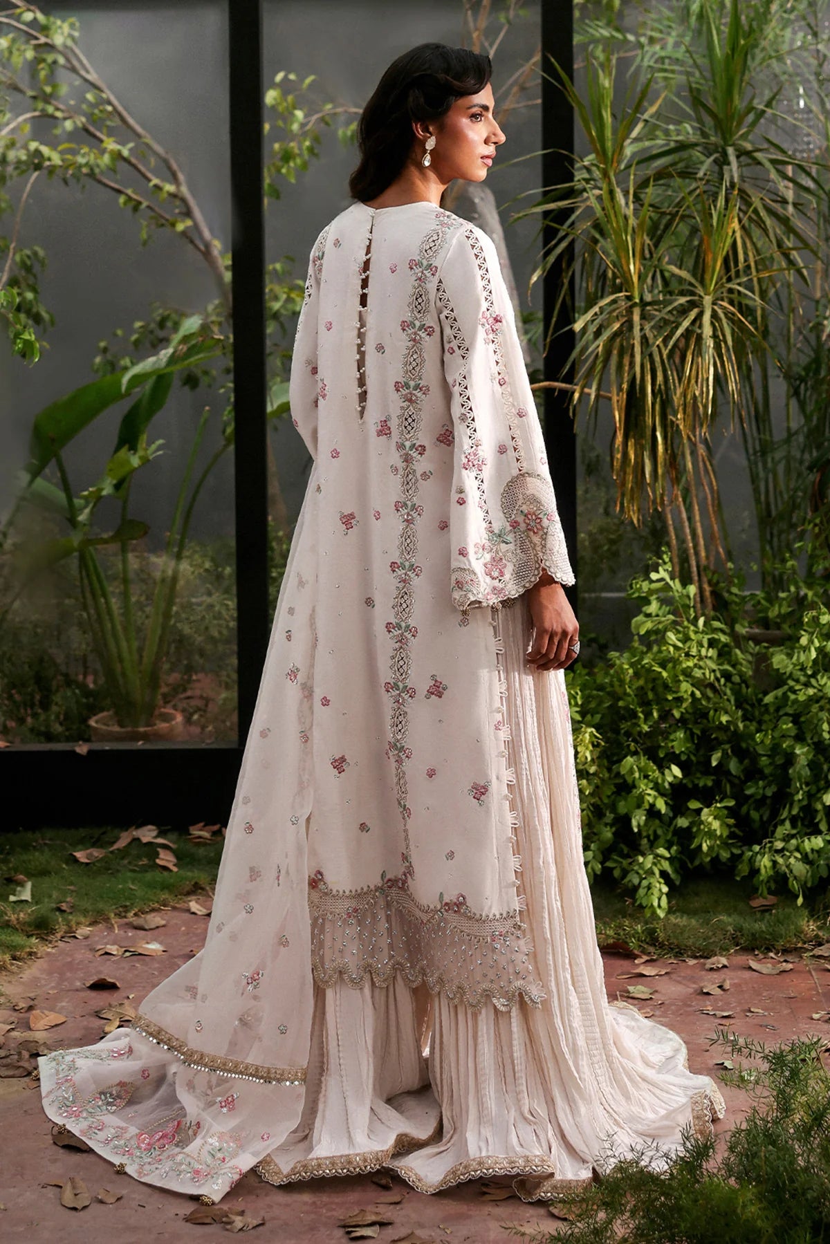 RUE | LA FUCHSIA '25 | AFROZEH