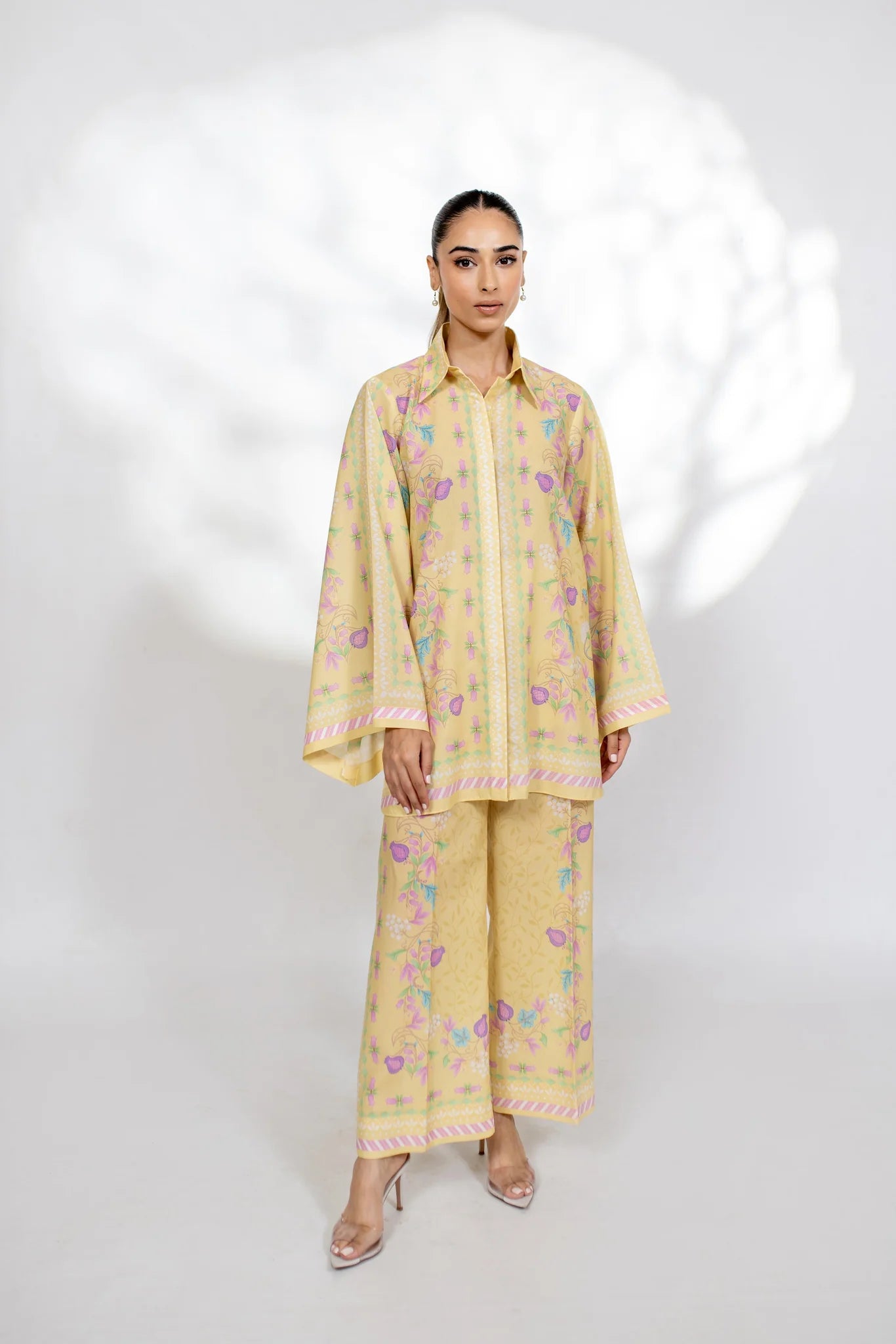 Pernia (B) | BARAÉ KHANOM