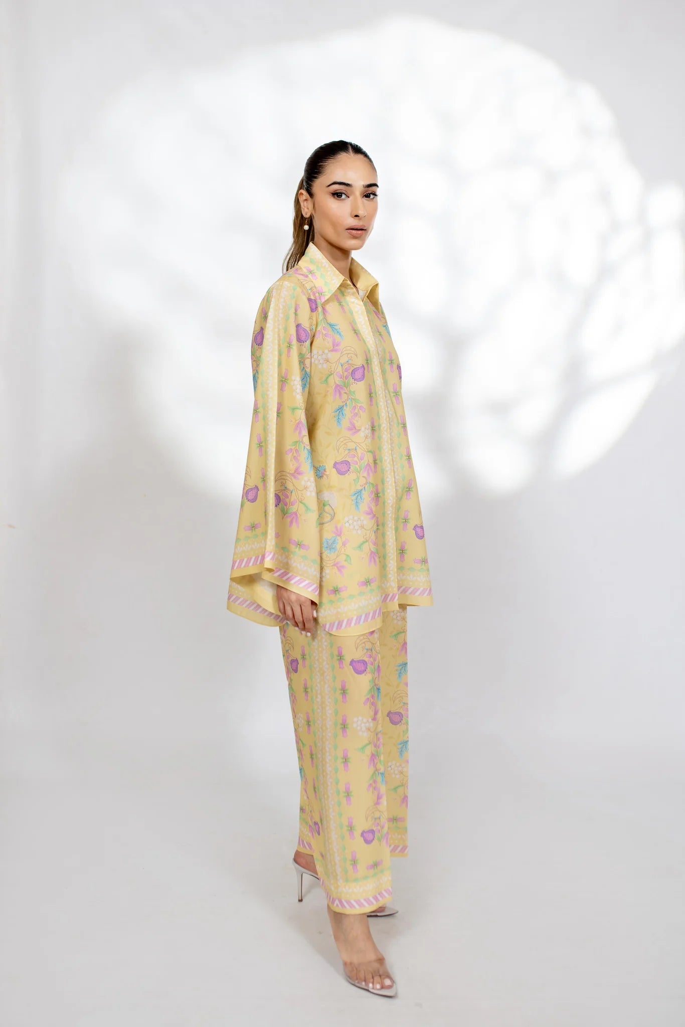 Pernia (B) | BARAÉ KHANOM