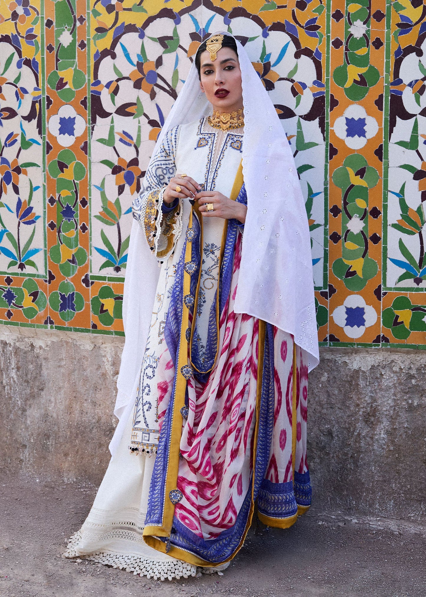 Motia | Hussain Rehar Luxury Lawn’25