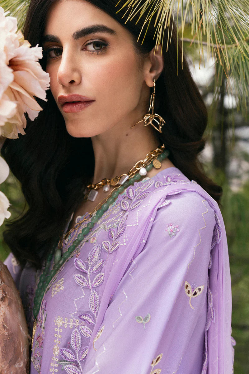 DC-05 CLIO | Qline by Qalamkar Lawn 2025