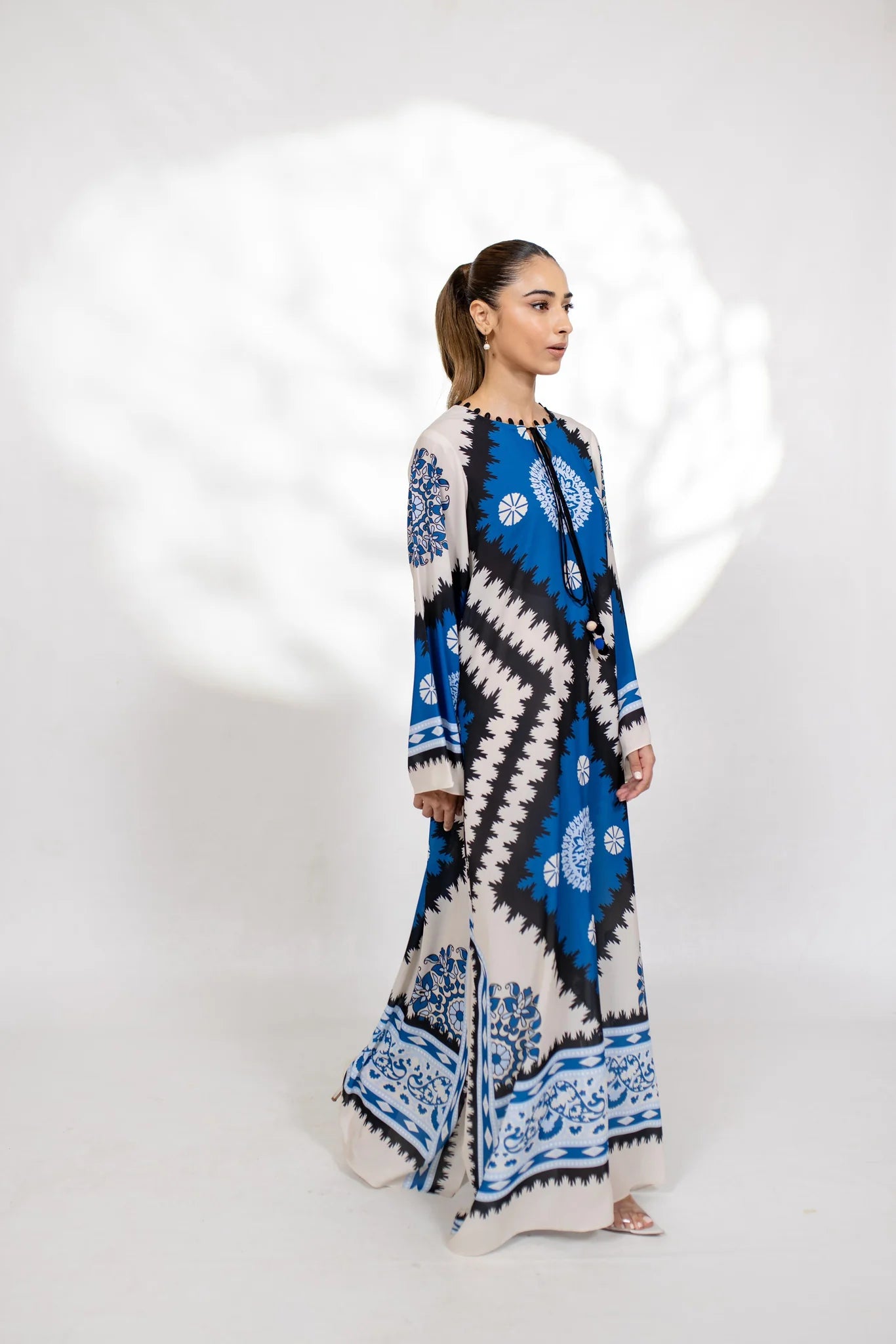 JEENA (A) | BARAÉ KHANOM