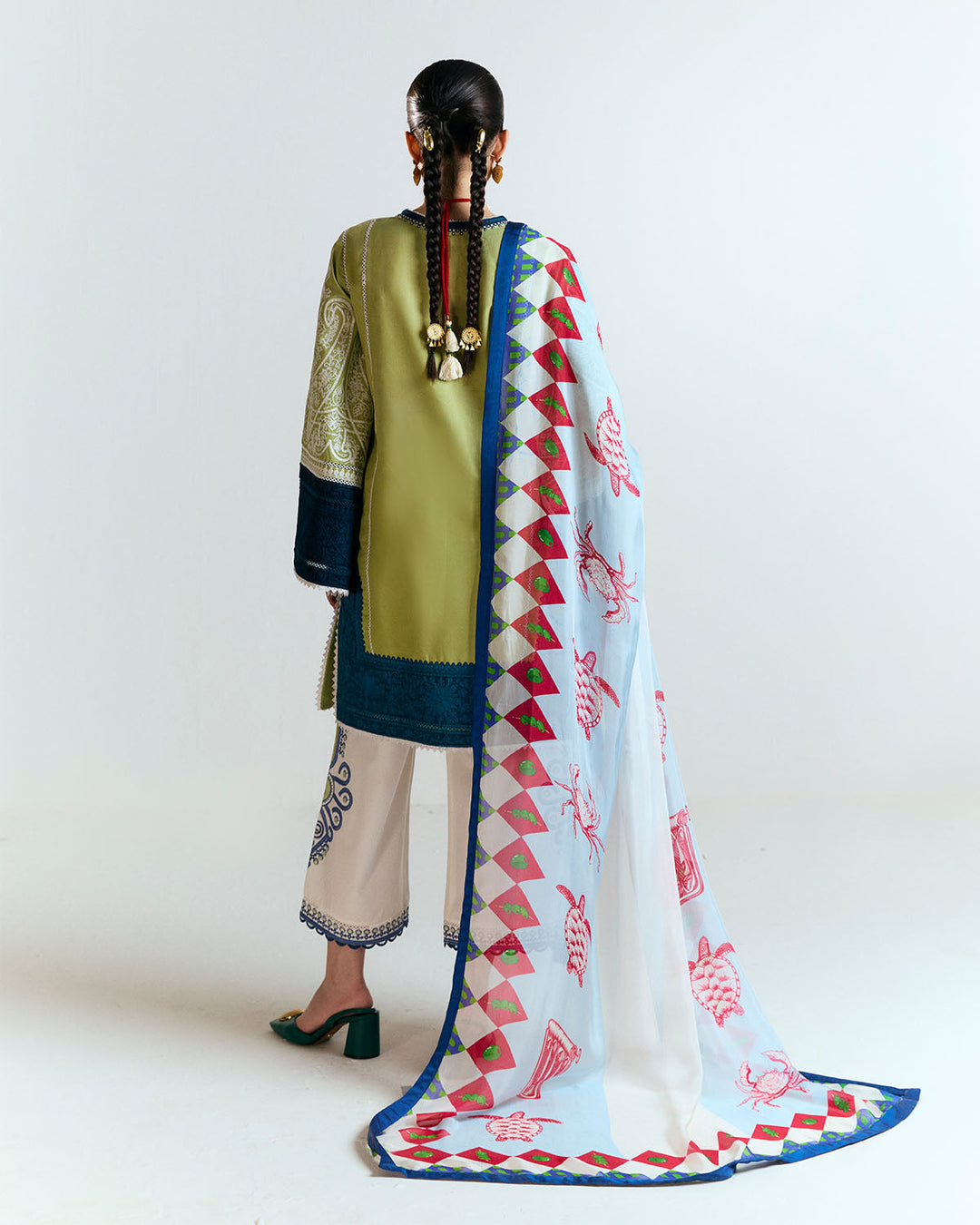 Bia | Jugnu Lahore Unstitched’25