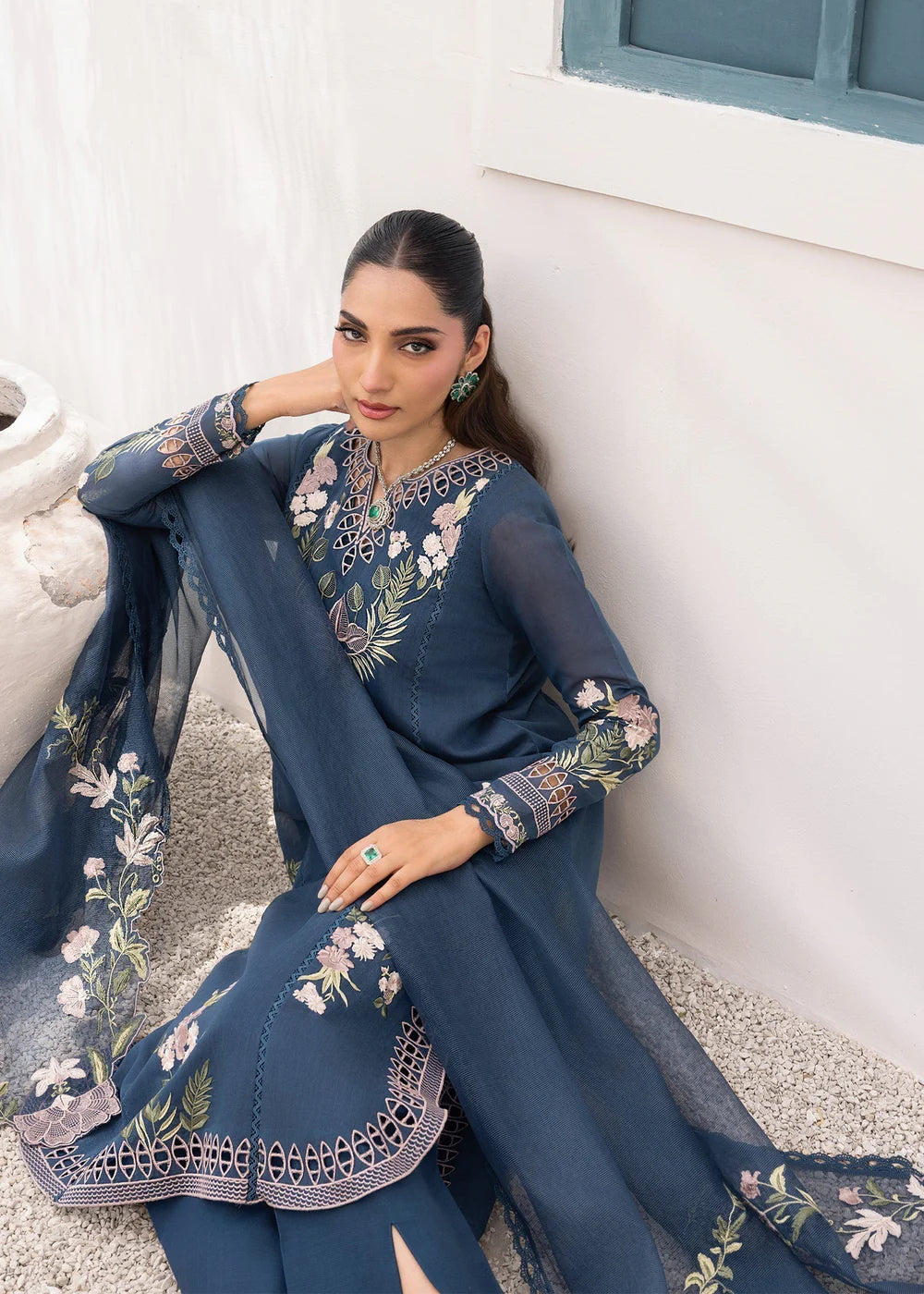 Midnight | Saira Shakira Rosea Casual Pret'25