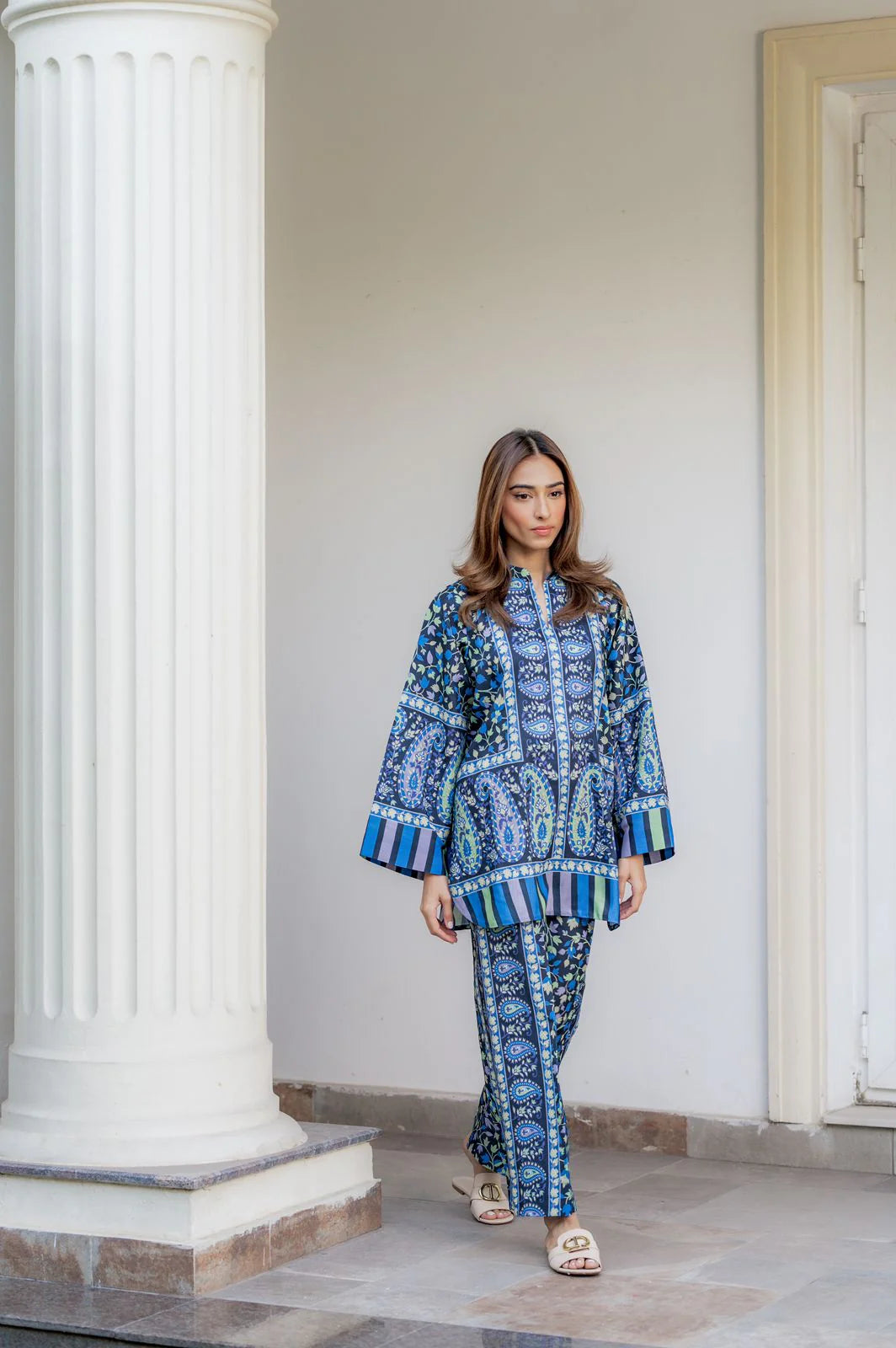 NORA (A) | BARAÉ KHANOM