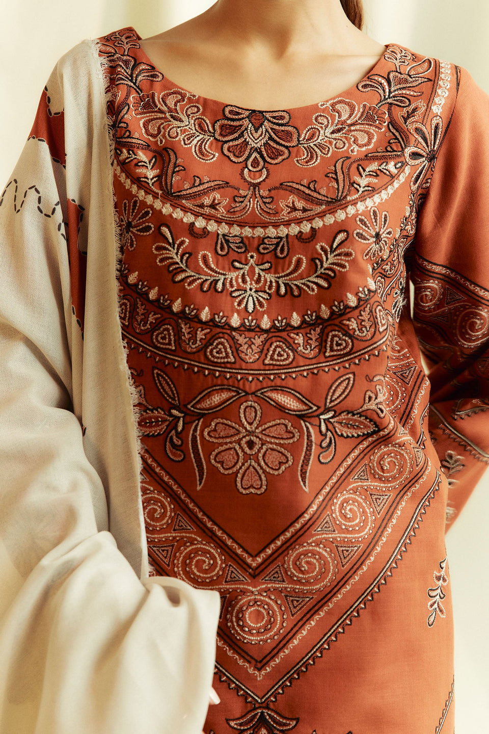TOPAZ-4B | Coco by Zarashahjahan Winter 2024