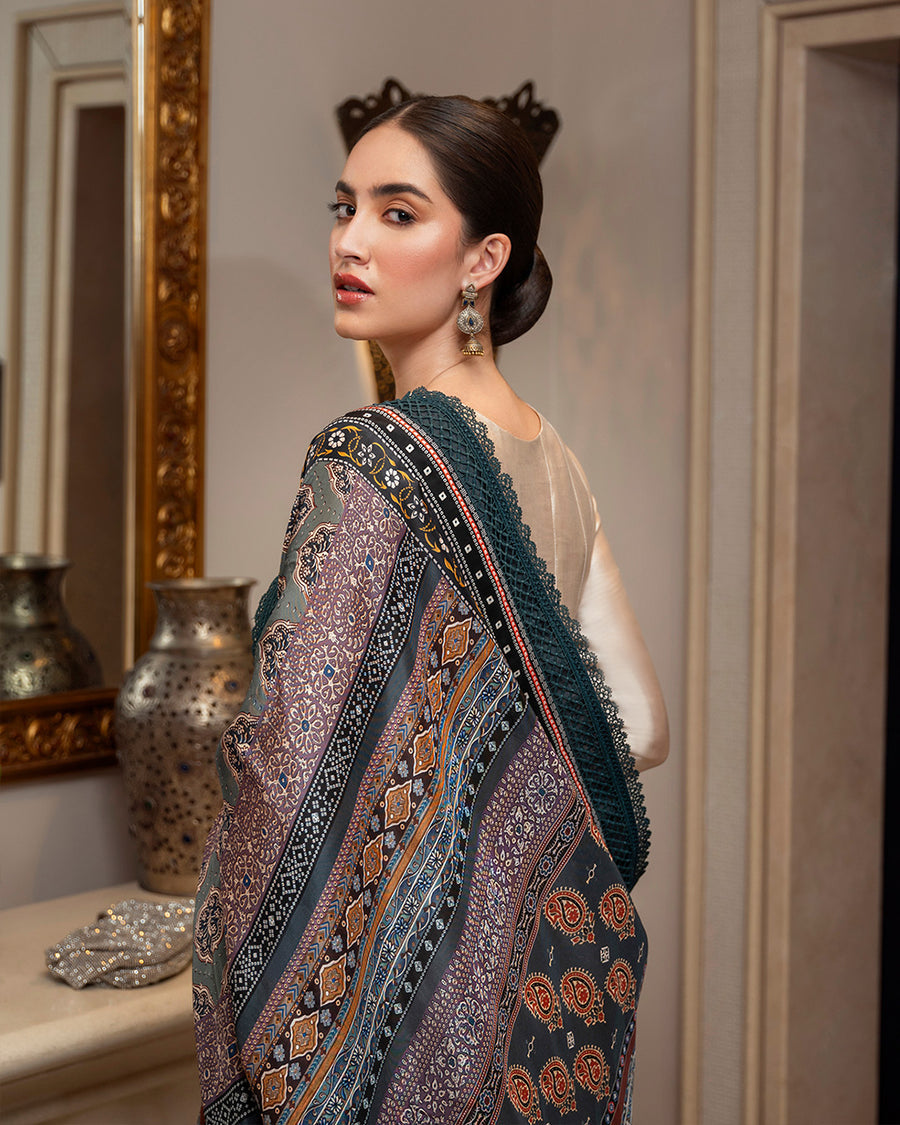Leora | Faiza Saqlain