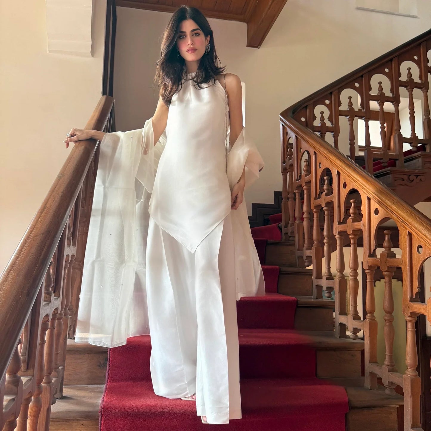 Signature Simplicity | SADAF KANWAL