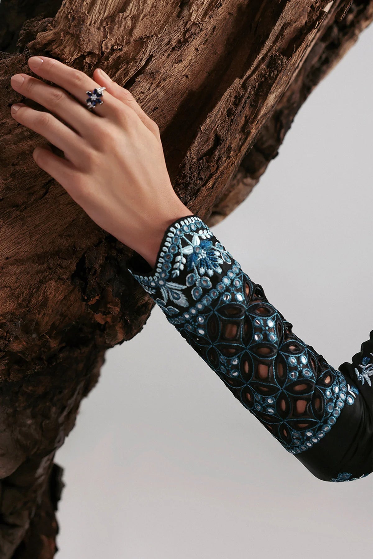 RHYLEN | LUXURY PRET | AFROZEH