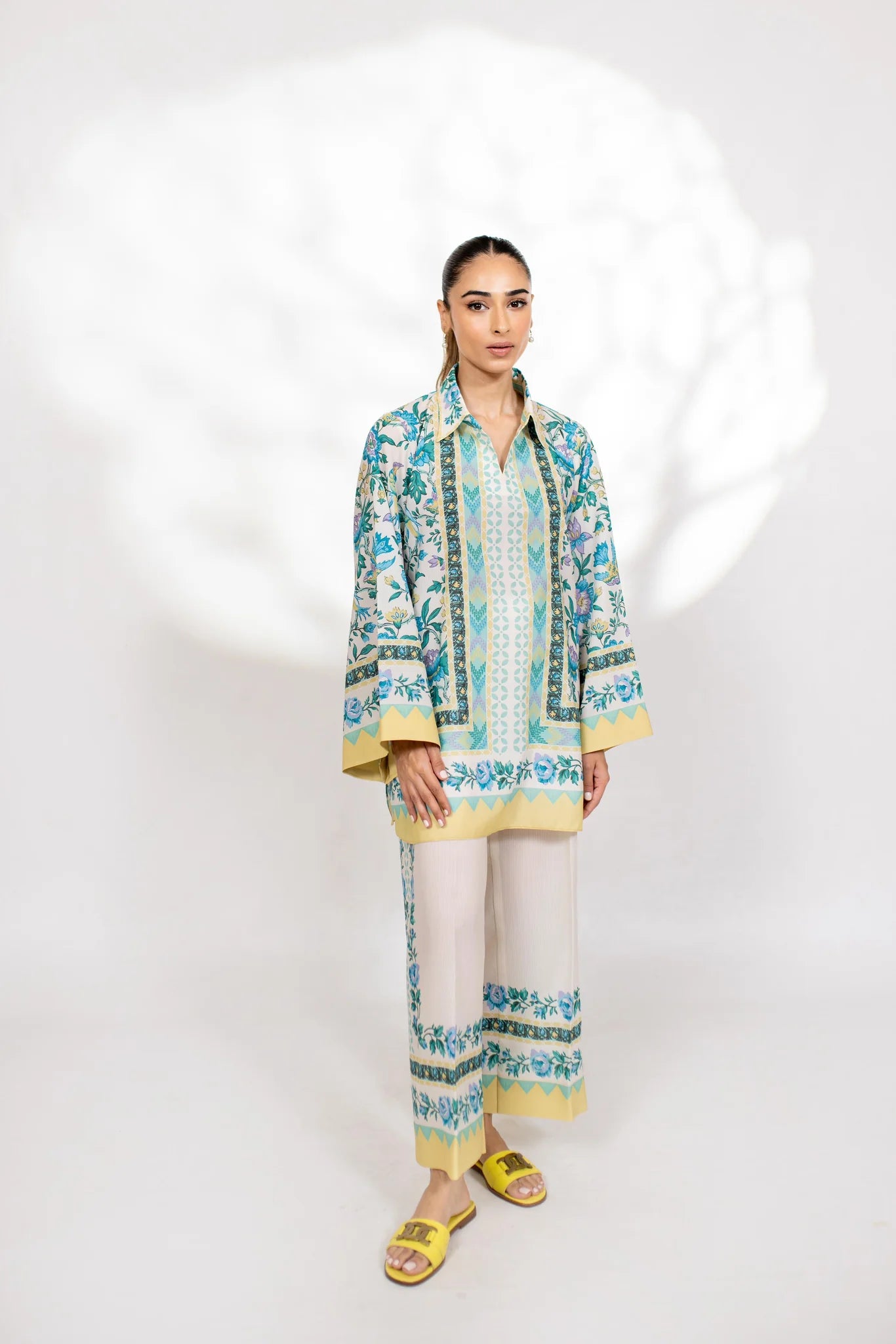 Willow (B) | BARAÉ KHANOM