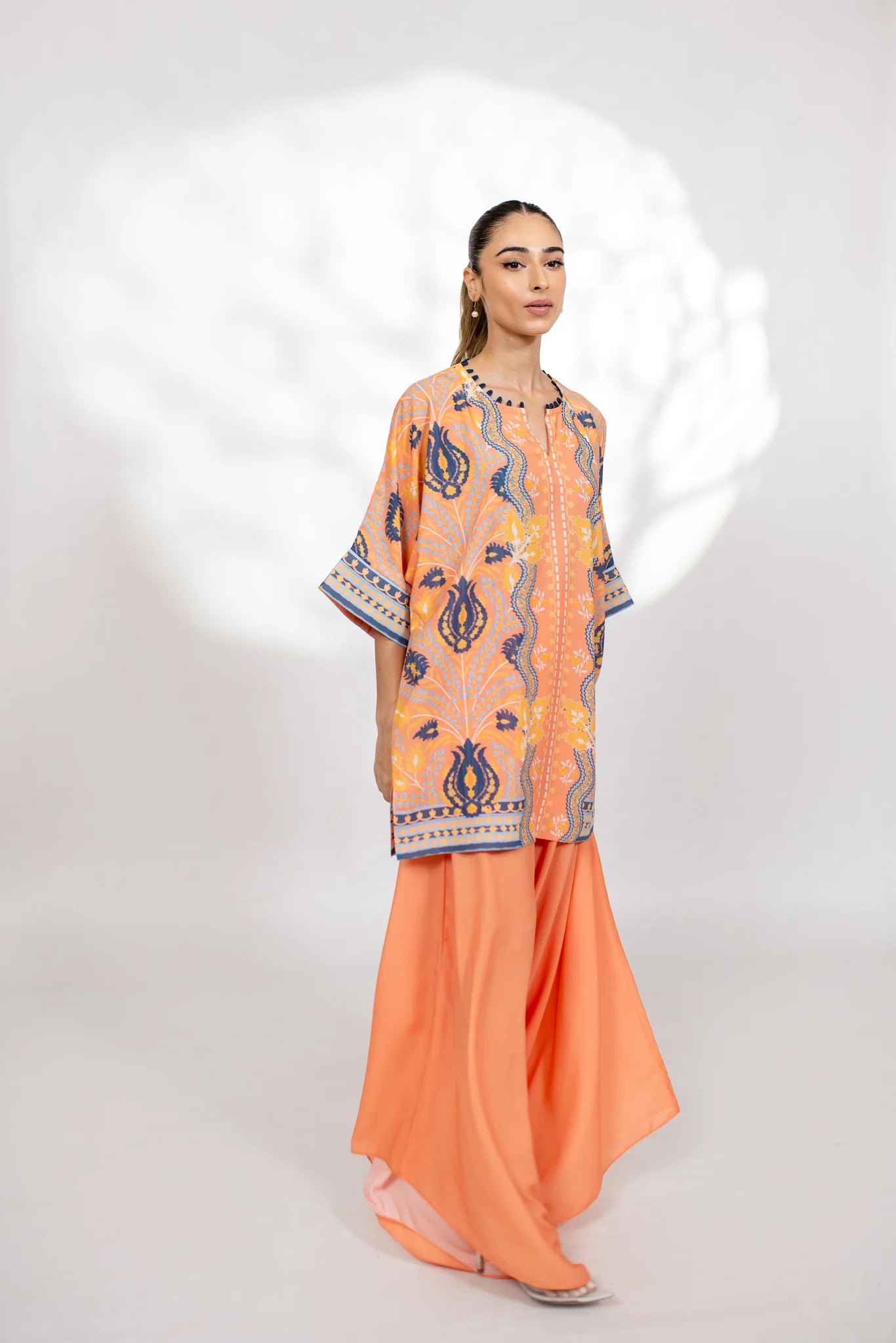 Olay | BARAÉ KHANOM