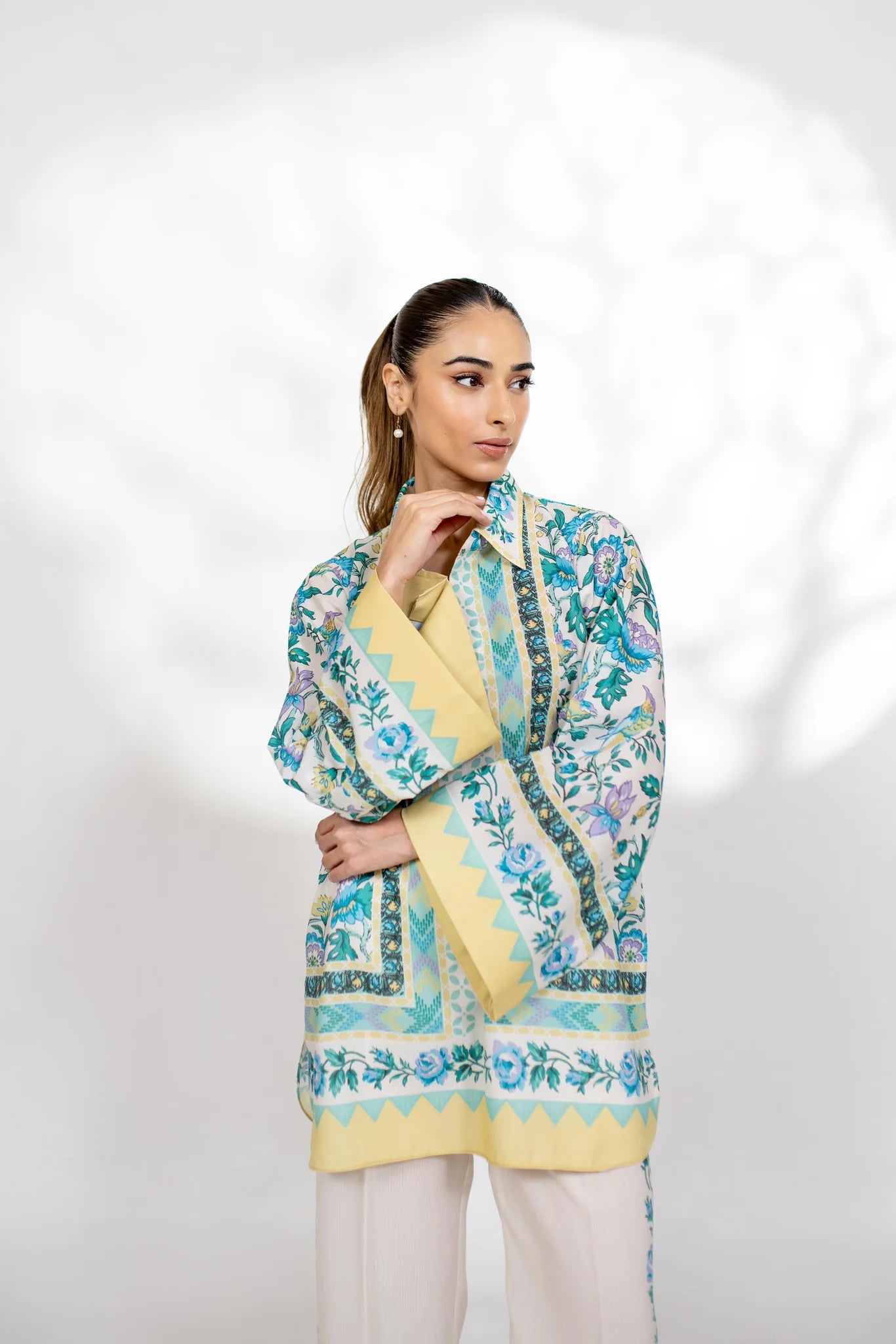 Willow (B) | BARAÉ KHANOM