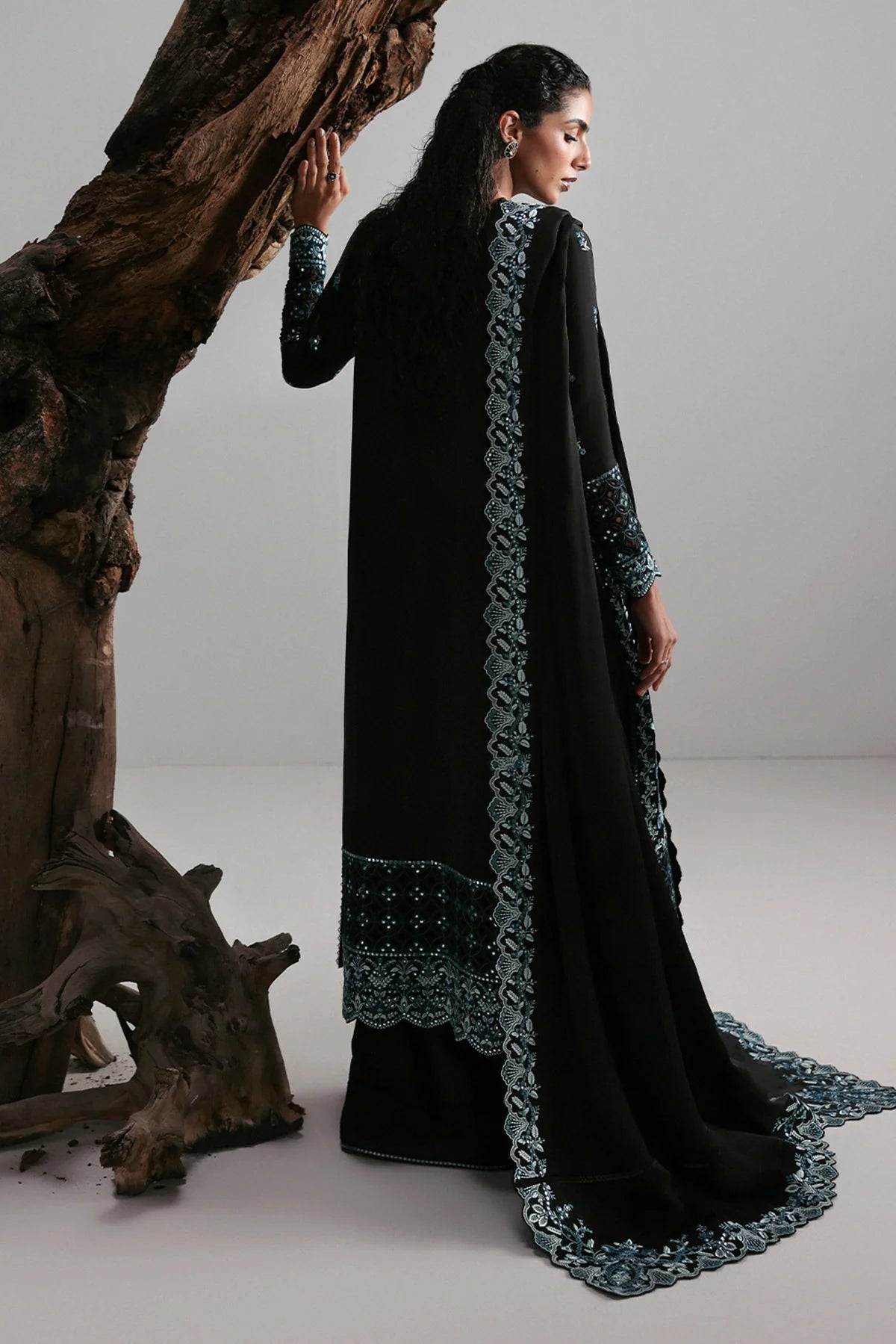 RHYLEN | LUXURY PRET | AFROZEH
