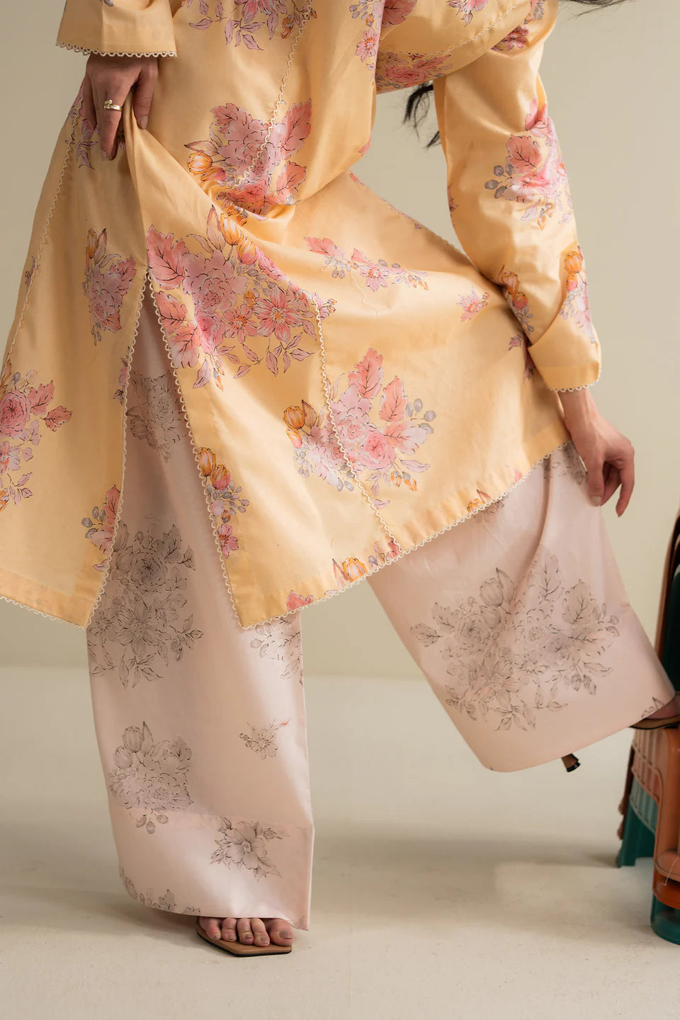 OVELA-1B | Coco Prints By Zara Shahjahan
