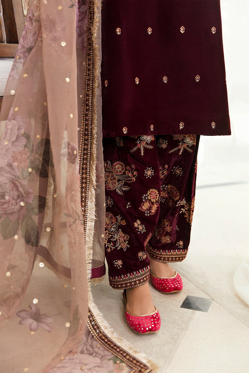 EMBROIDERED VELVET UF-250 | Baroque