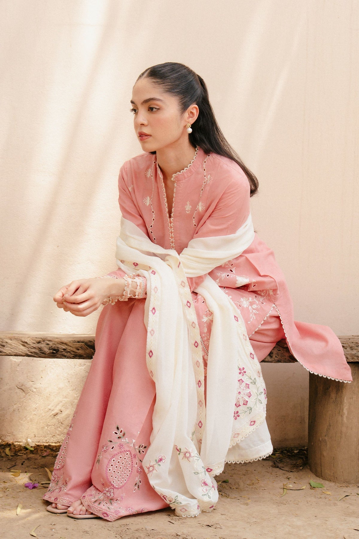 CR25P0549 | Zara Shahjahan EID Pret’25 (RTS)