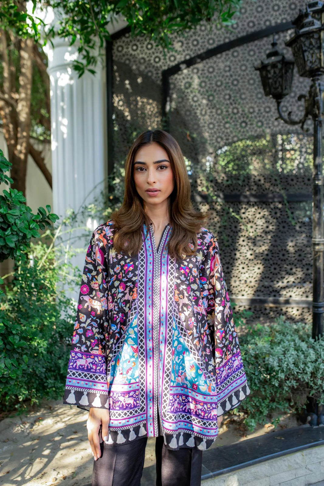 EVA (A) | BARAÉ KHANOM