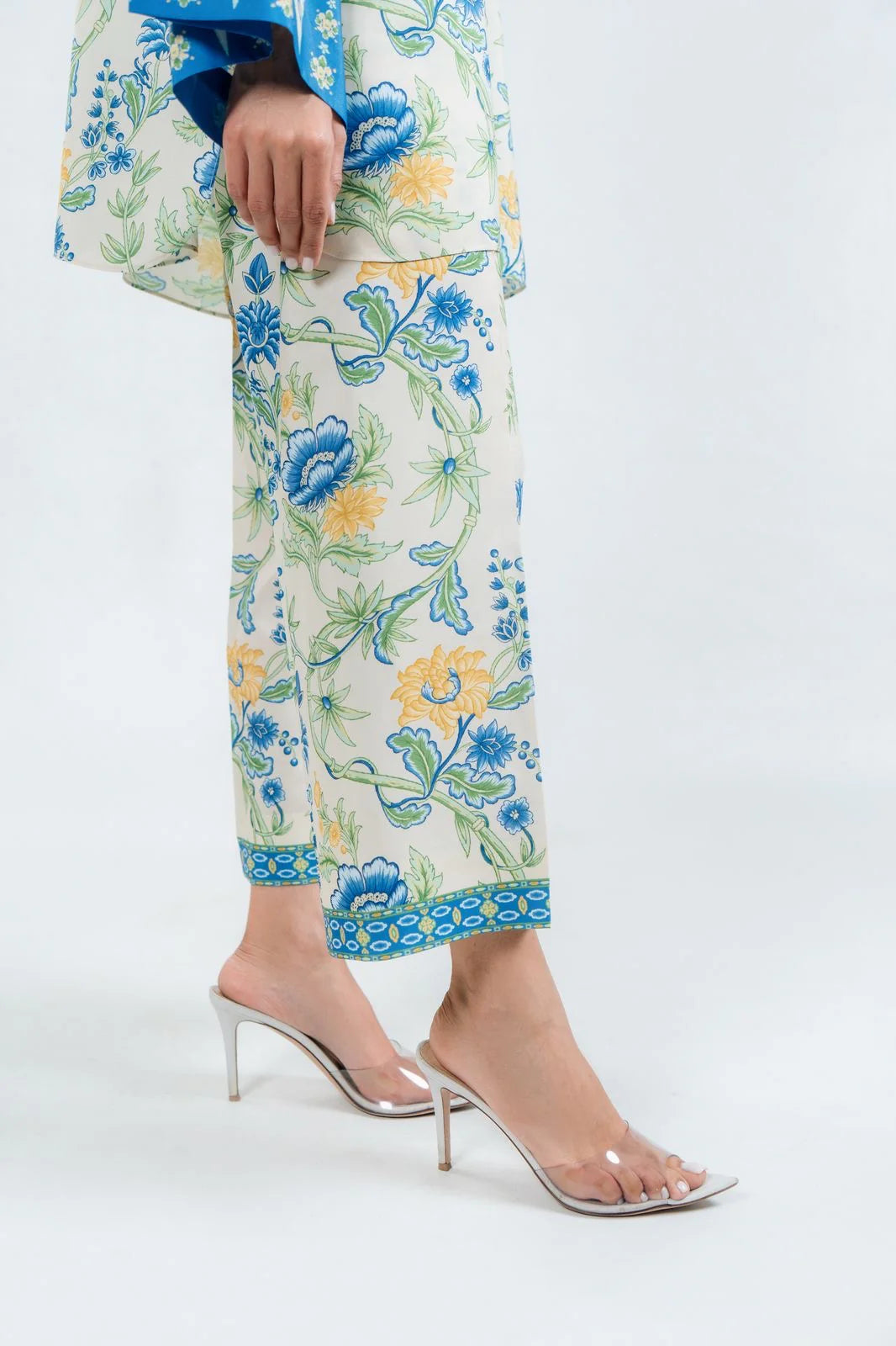Feeha (A) | BARAÉ KHANOM