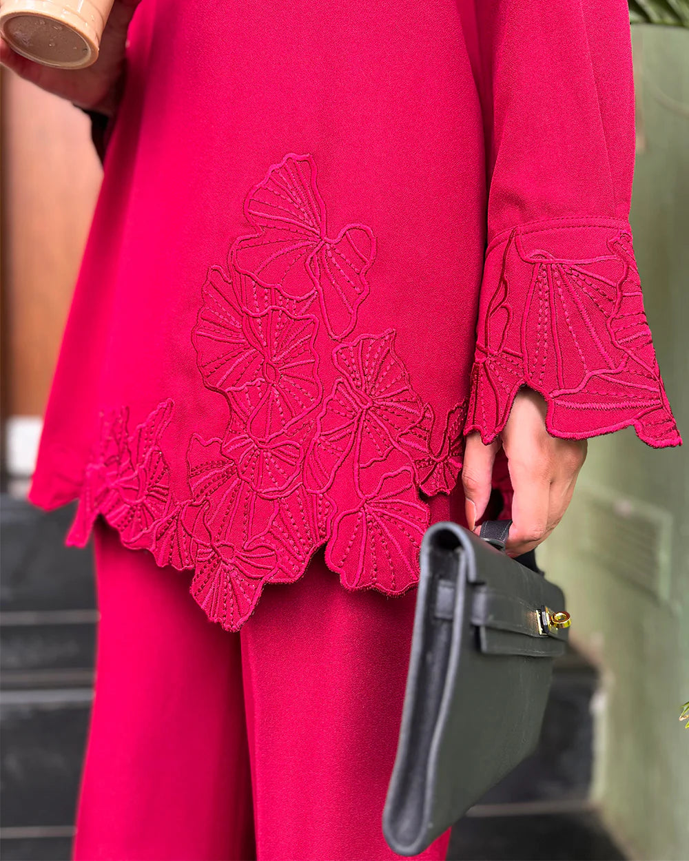 Crimson Bloom | LIRA