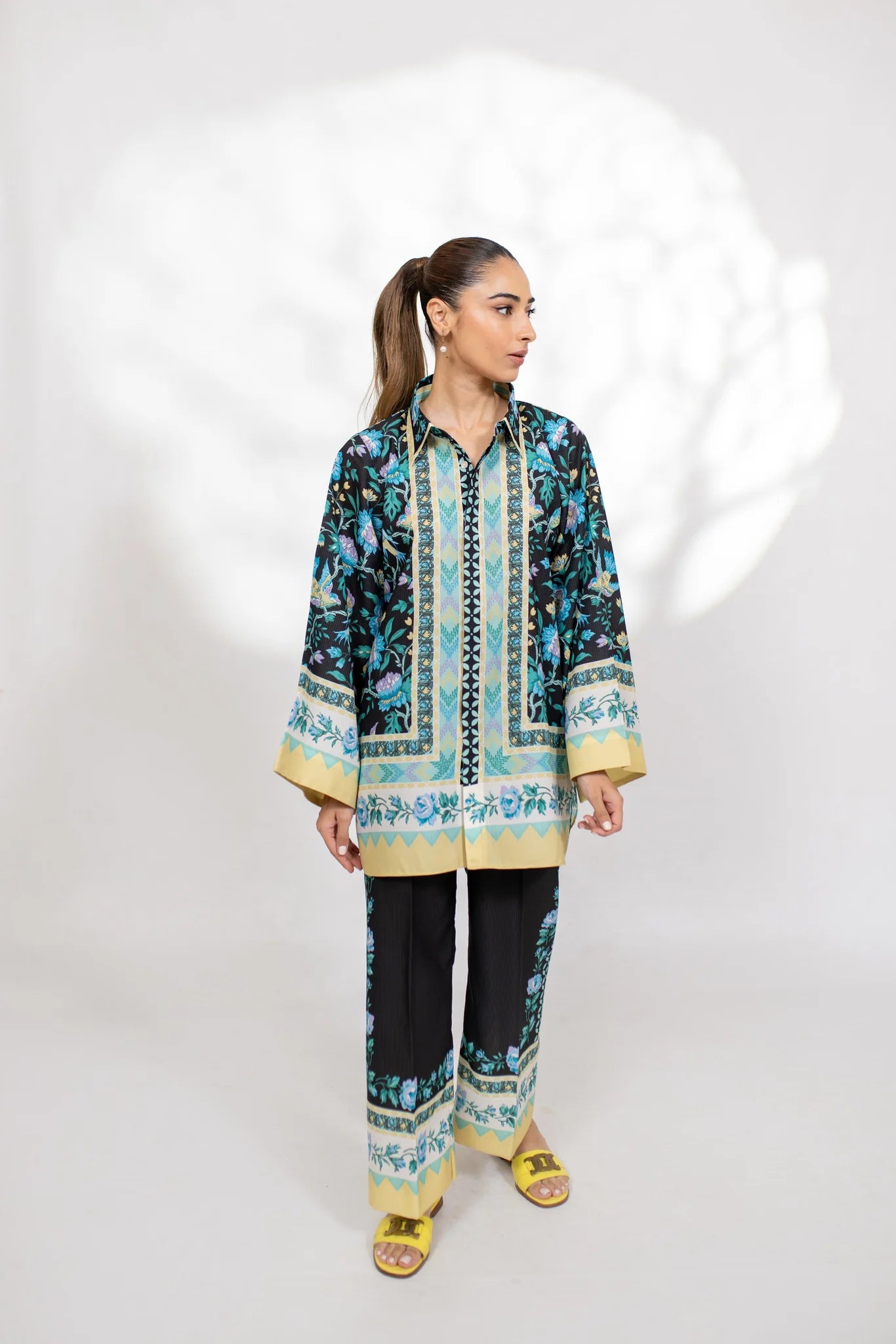 Willow (A) | BARAÉ KHANOM