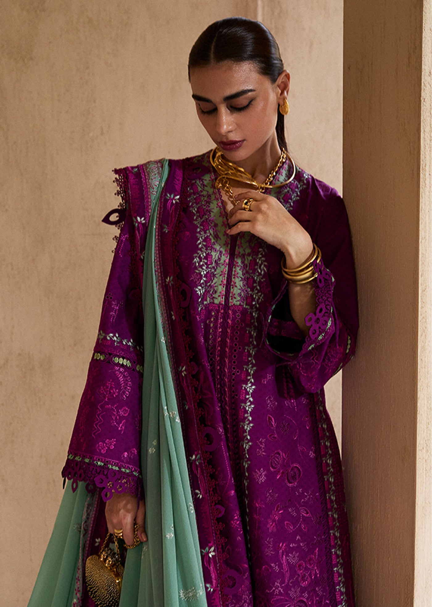 OIRA | Suffuse by Sana Yasir Lawn’25