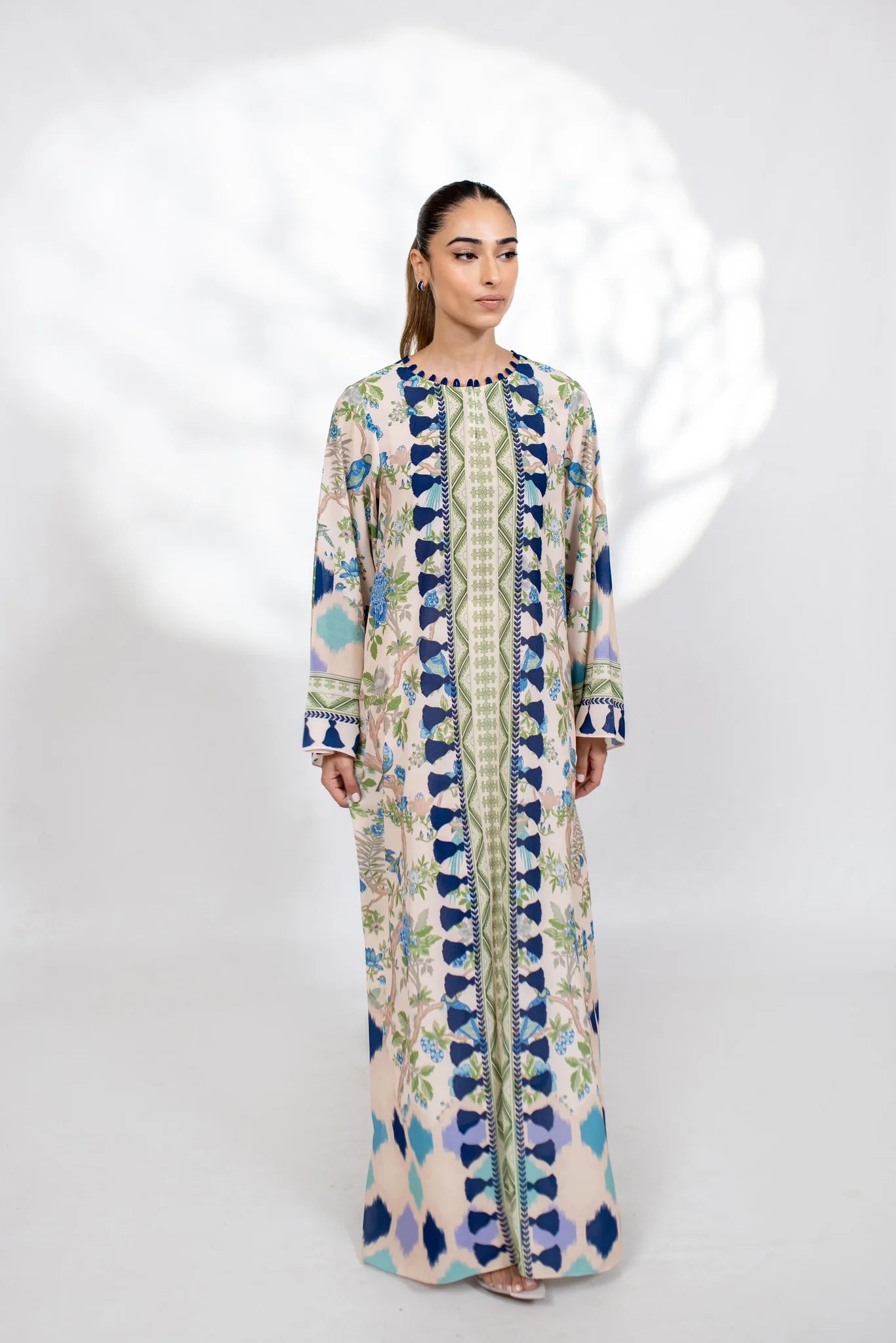 Emerino (B) | BARAÉ KHANOM