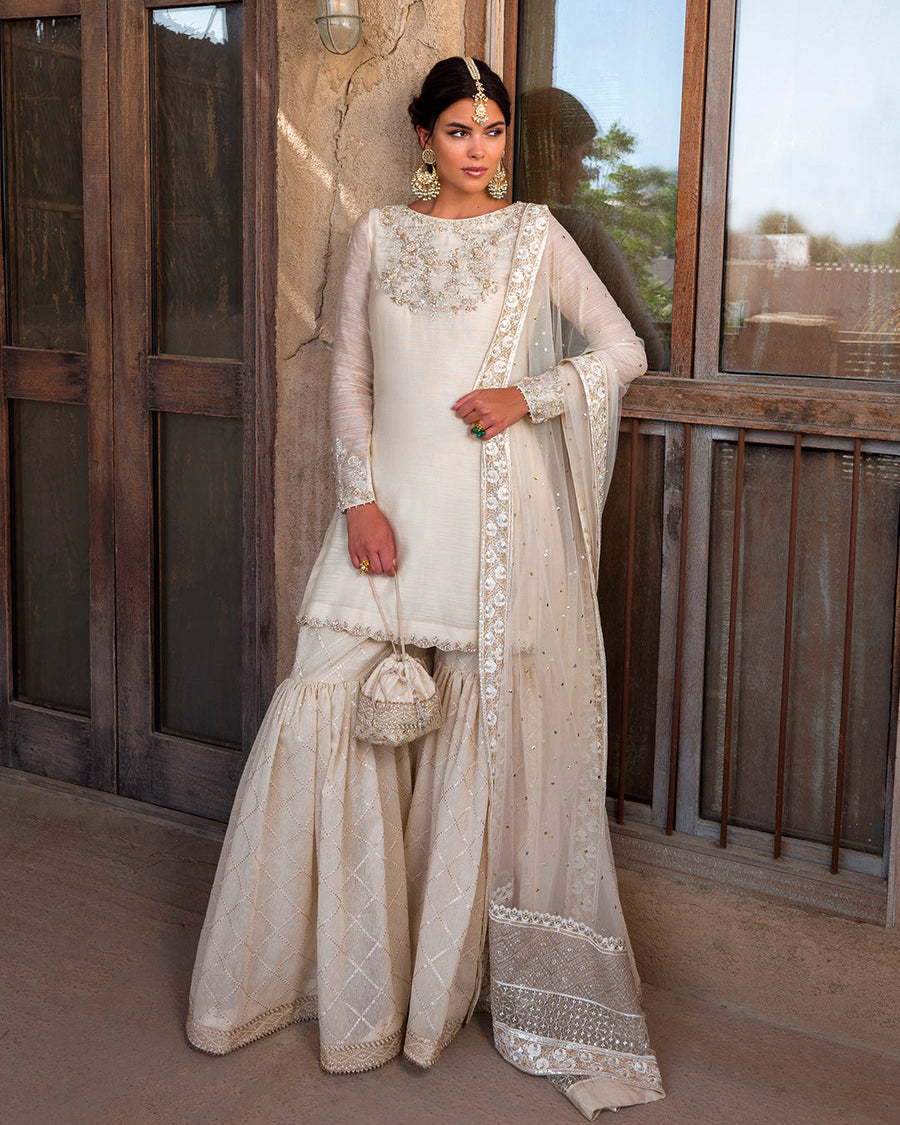 Raabi | Faiza Saqlain