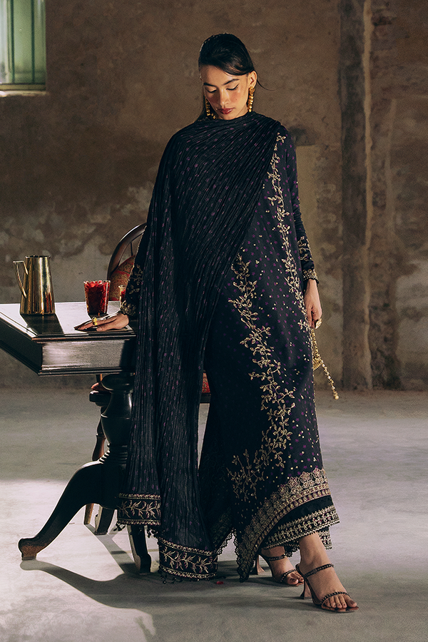 LAYALE | Suffuse by Sana Yasir